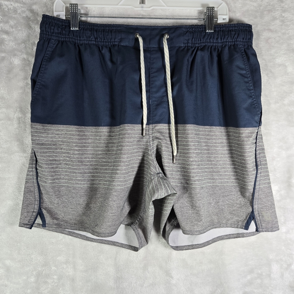 Vuori Trail Shorts Mens Size XL Extra Large 6" Inseam Blue Striped Running Gym
